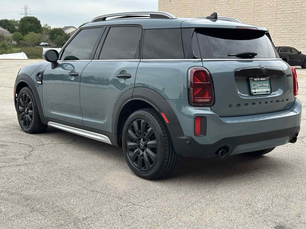 Photo 9 of this MINI Countryman