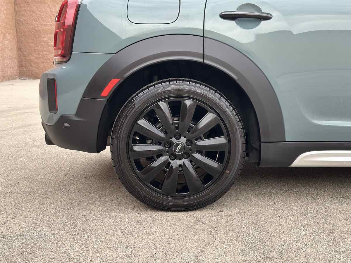 Photo 15 of this MINI Countryman