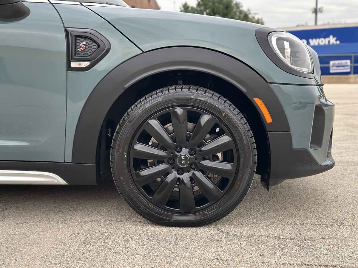 Photo 17 of this MINI Countryman