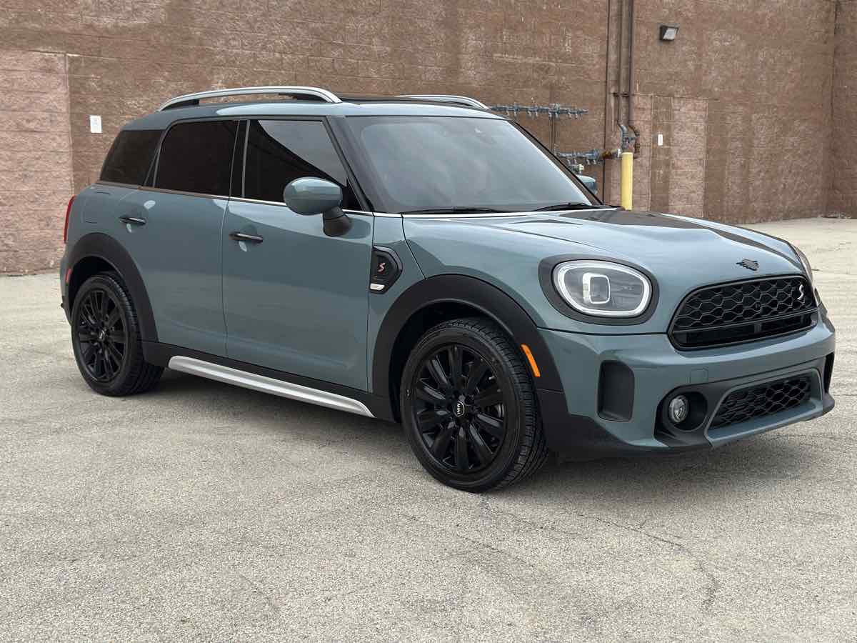 Photo 18 of this MINI Countryman