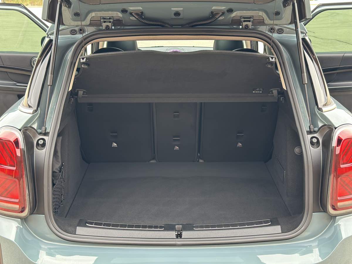 Photo 21 of this MINI Countryman