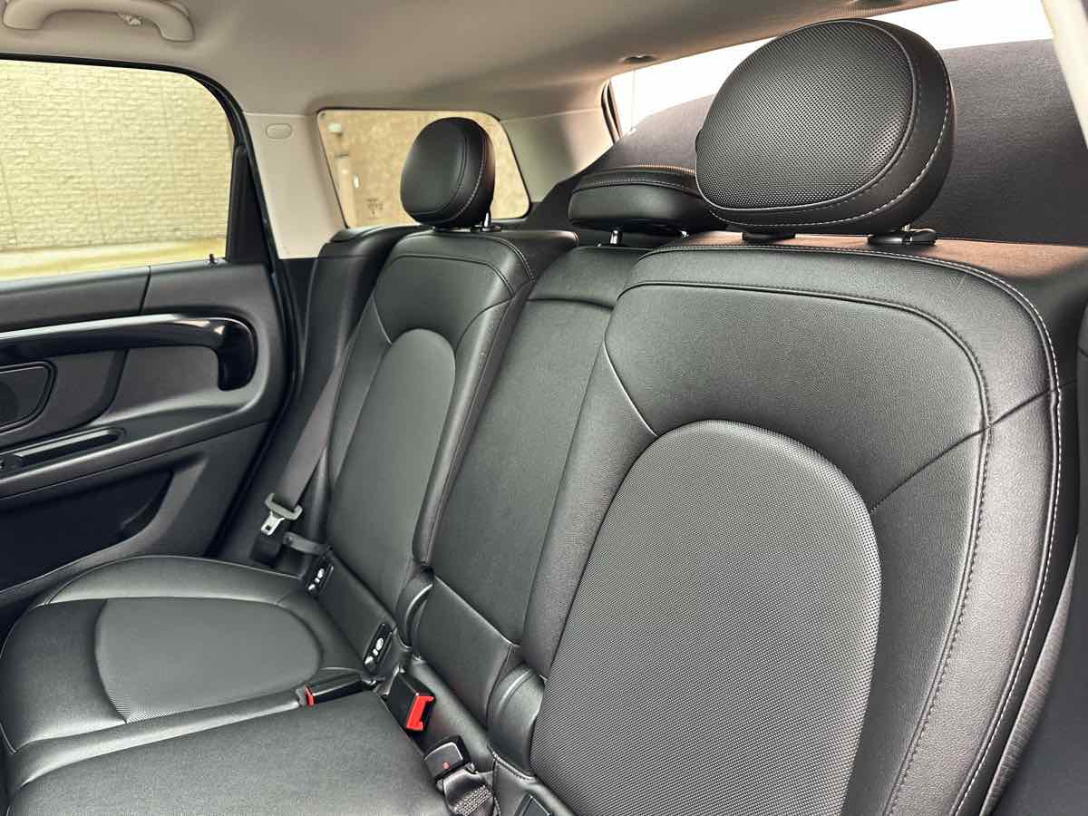 Photo 25 of this MINI Countryman