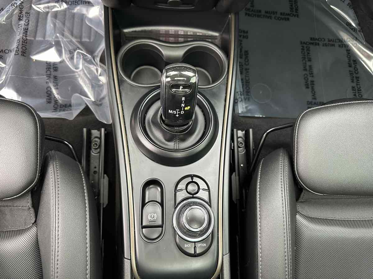Photo 27 of this MINI Countryman