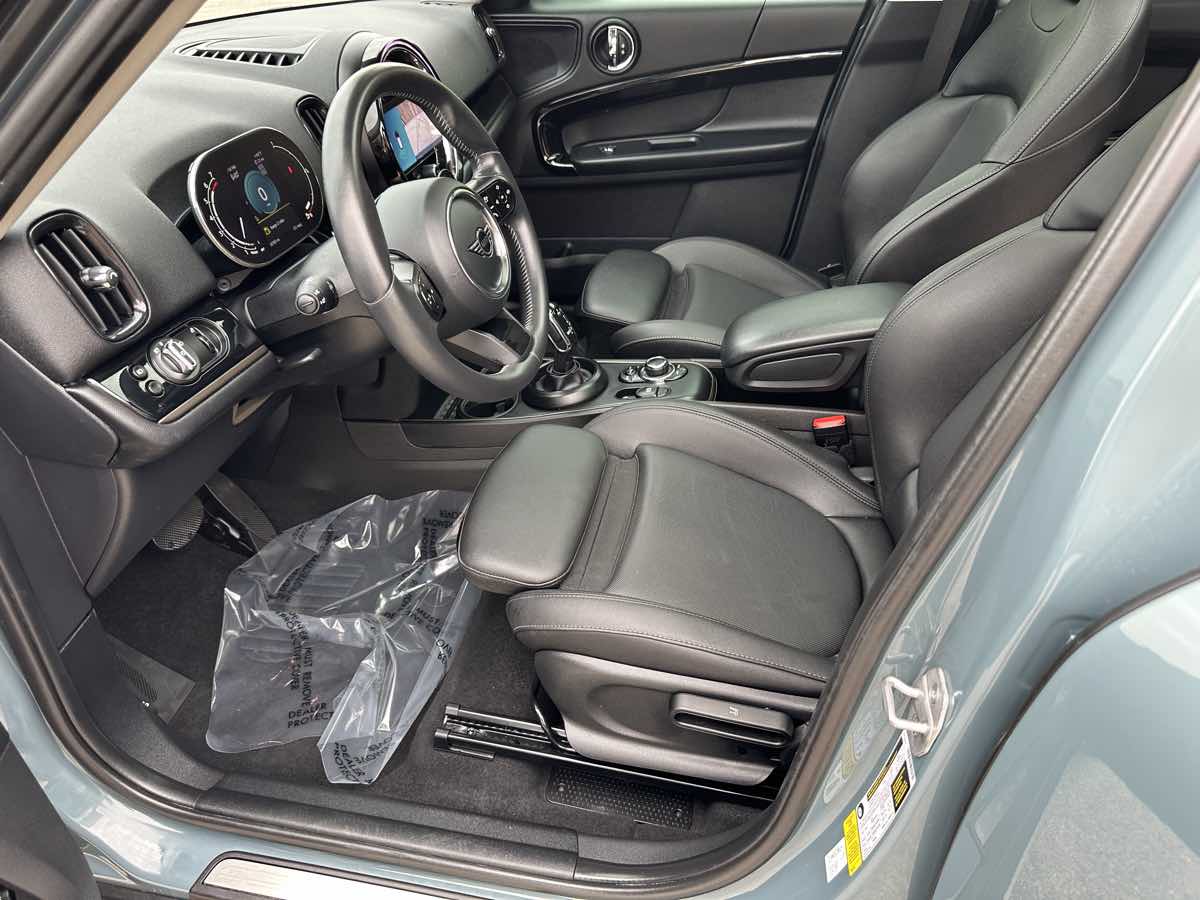 Photo 36 of this MINI Countryman