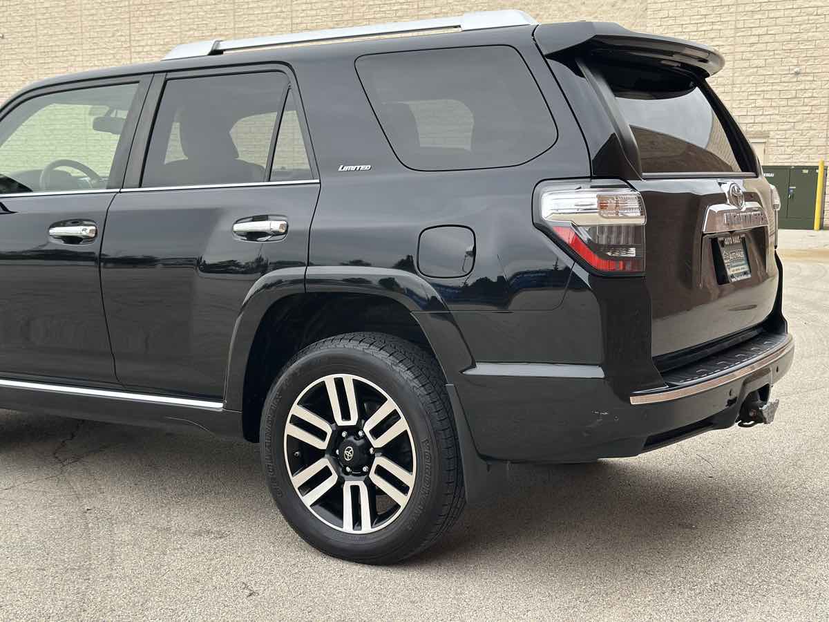 Photo 7 of this Toyota 4Runner