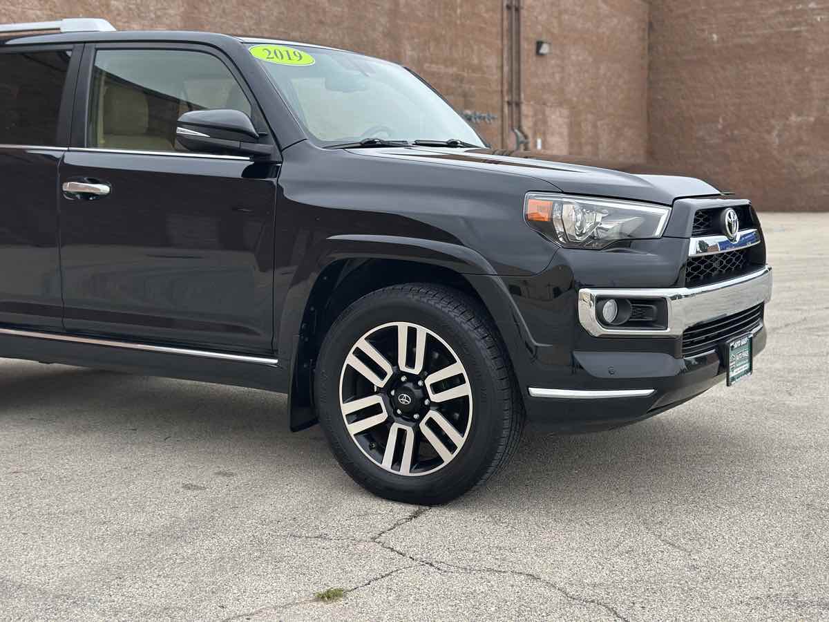 Photo 16 of this Toyota 4Runner