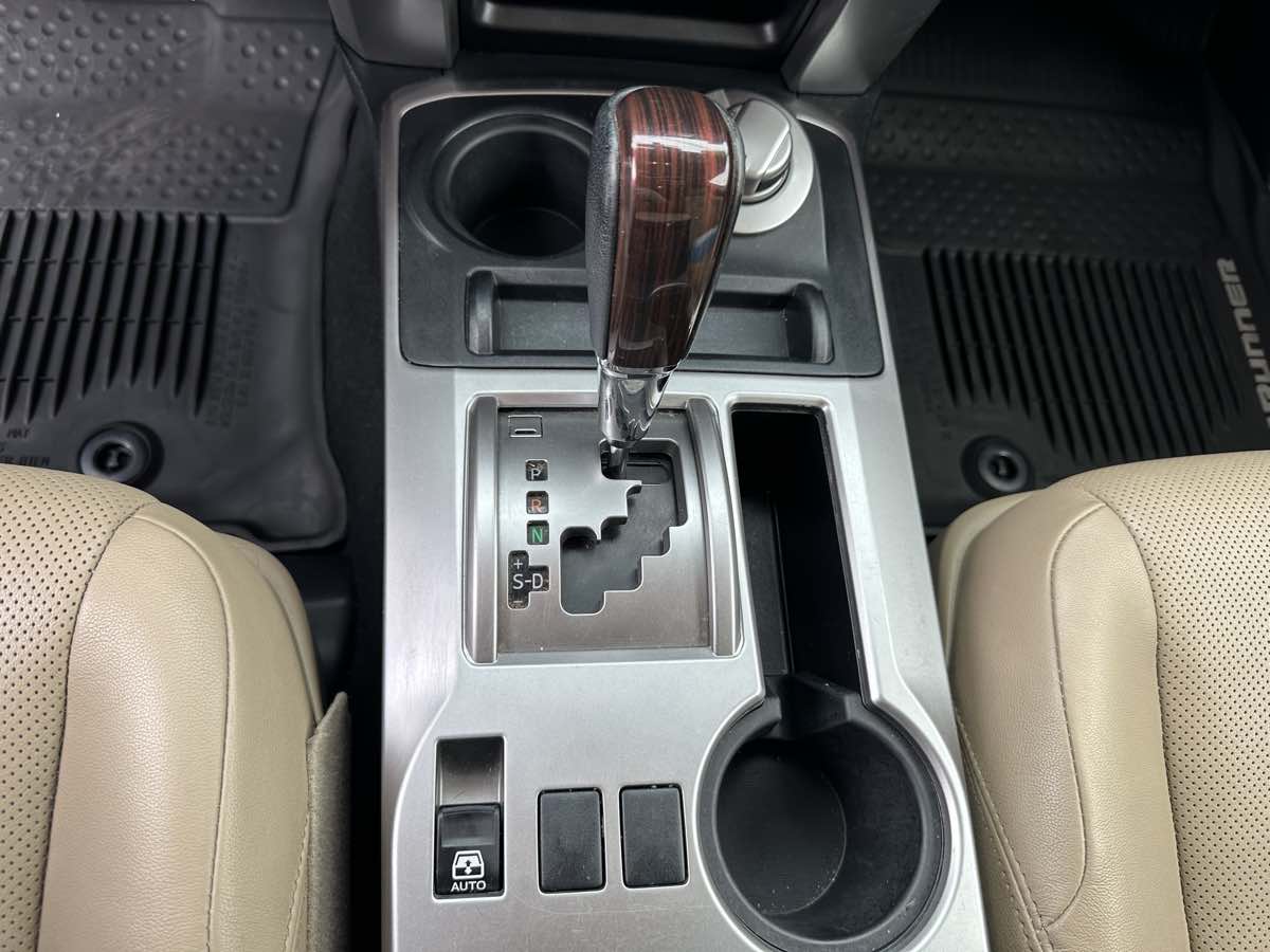 Photo 21 of this Toyota 4Runner