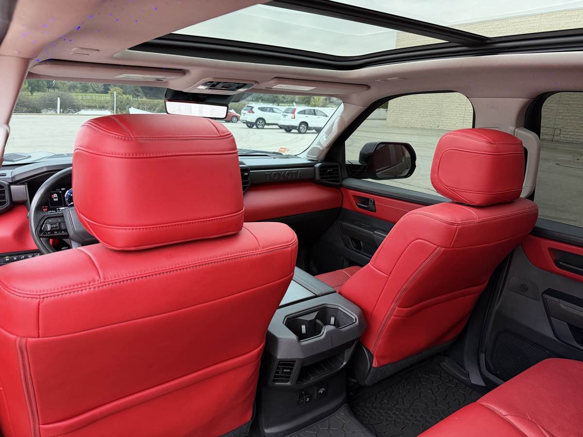 Photo 32 of this Toyota Tundra 4WD