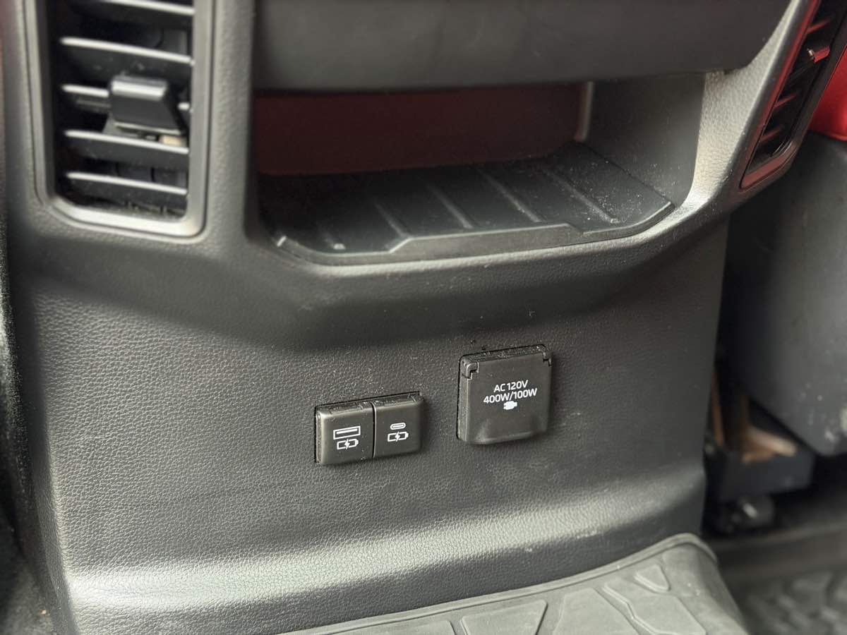 Photo 33 of this Toyota Tundra 4WD
