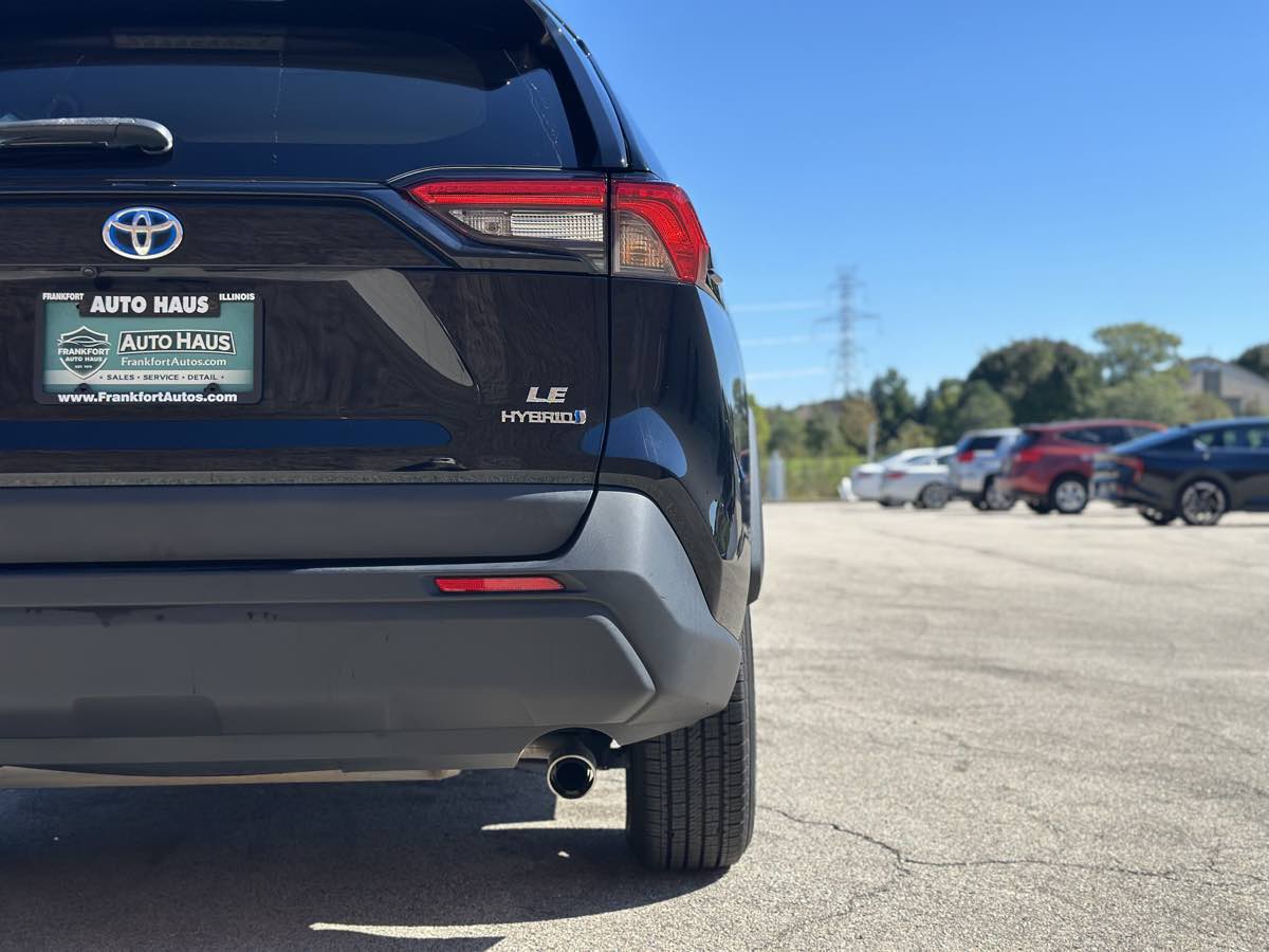 Photo 9 of this Toyota RAV4