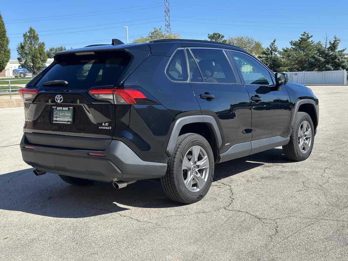 Photo 10 of this Toyota RAV4