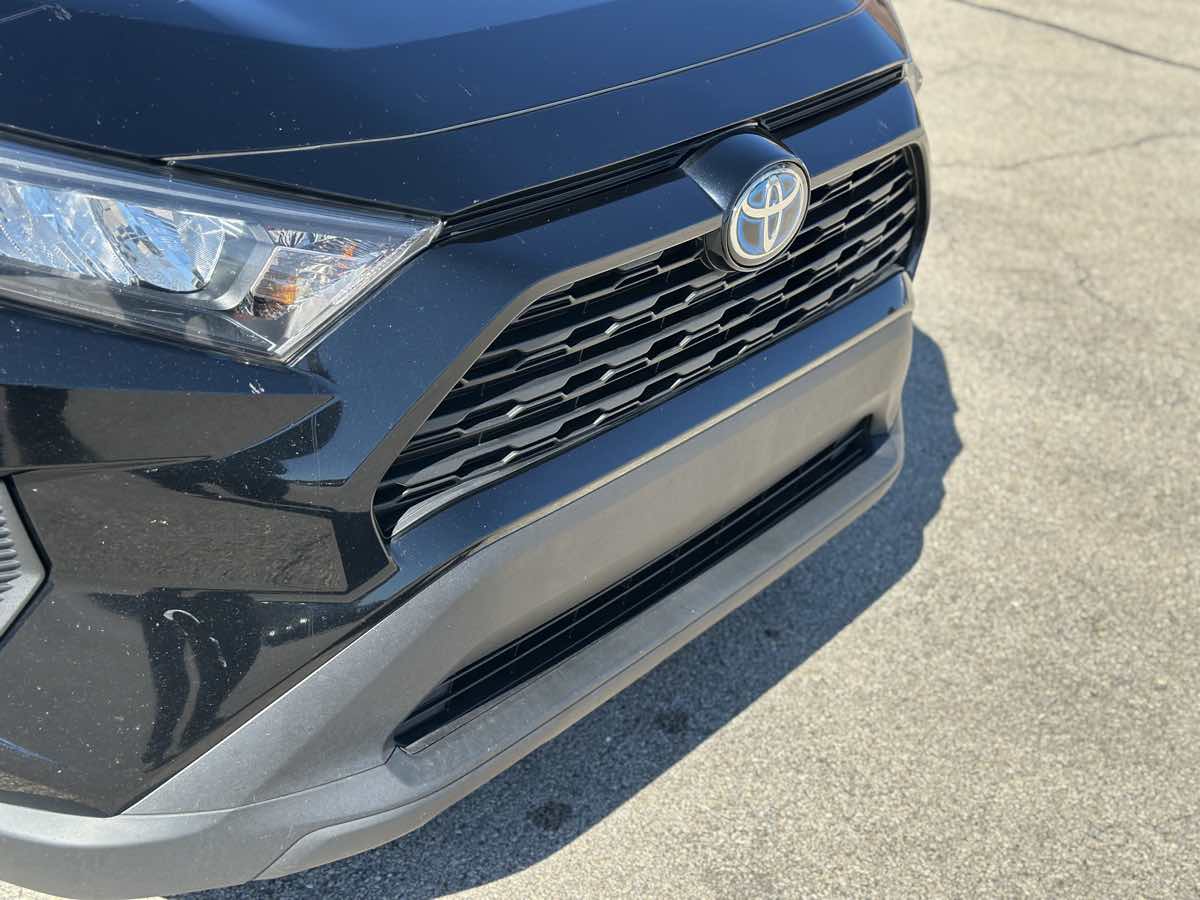 Photo 14 of this Toyota RAV4