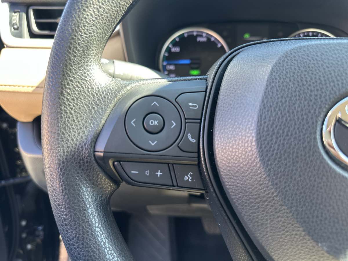 Photo 27 of this Toyota RAV4