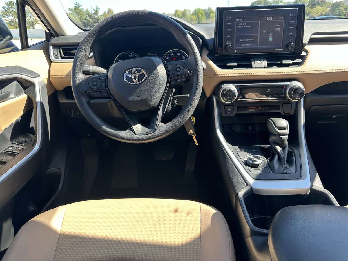 Photo 35 of this Toyota RAV4