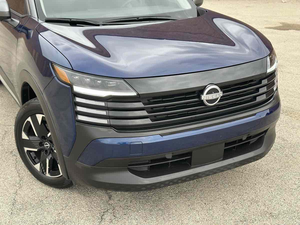 Photo 2 of this Nissan Kicks