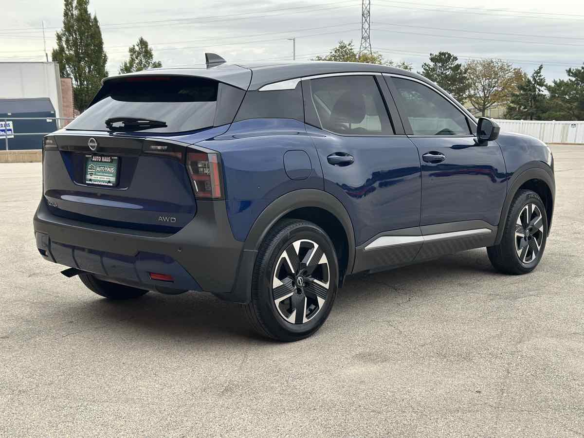 Photo 13 of this Nissan Kicks