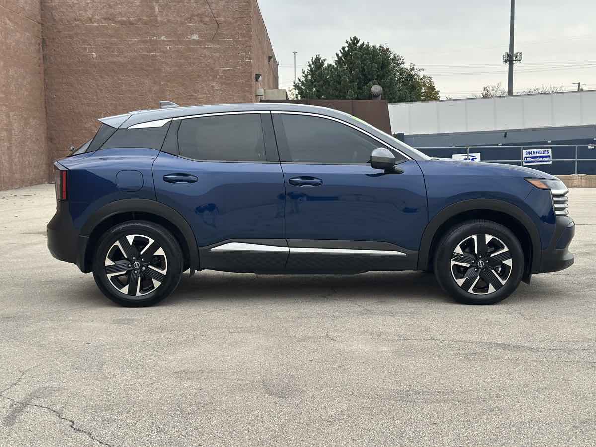Photo 15 of this Nissan Kicks