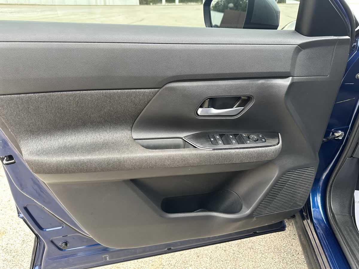 Photo 26 of this Nissan Kicks