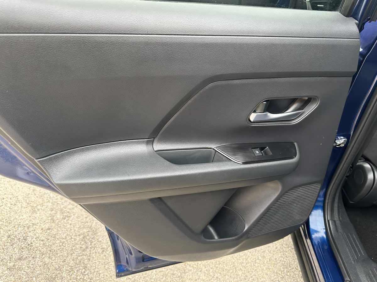 Photo 27 of this Nissan Kicks