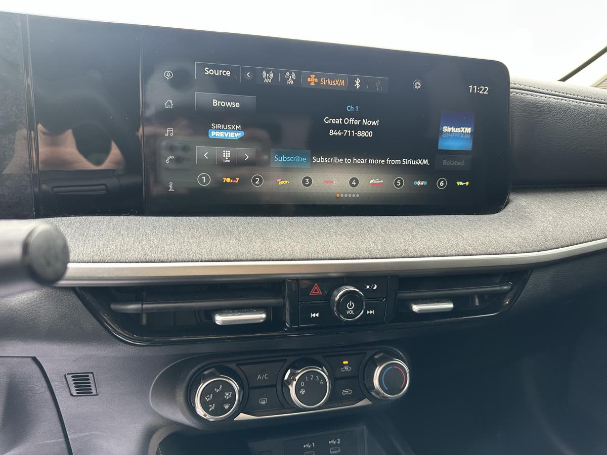 Photo 33 of this Nissan Kicks