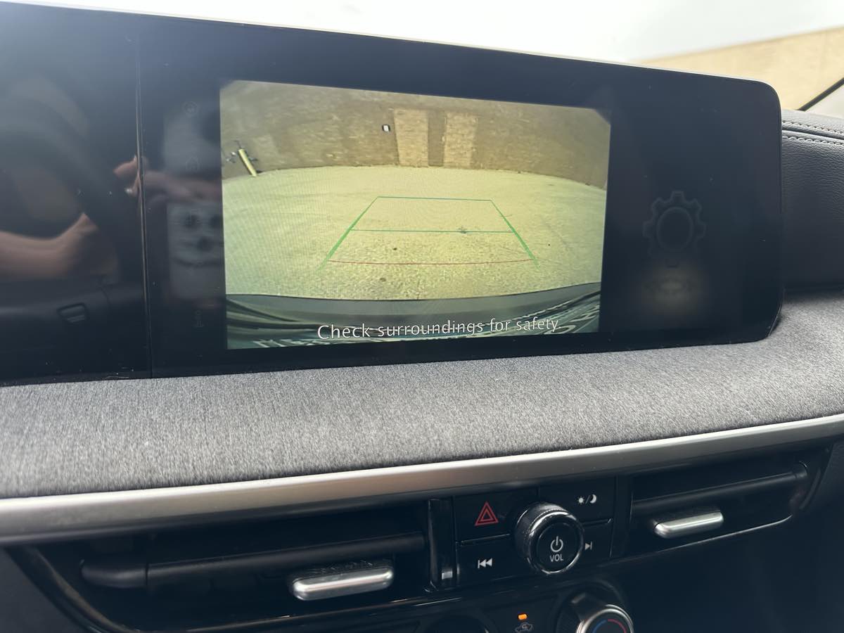 Photo 35 of this Nissan Kicks