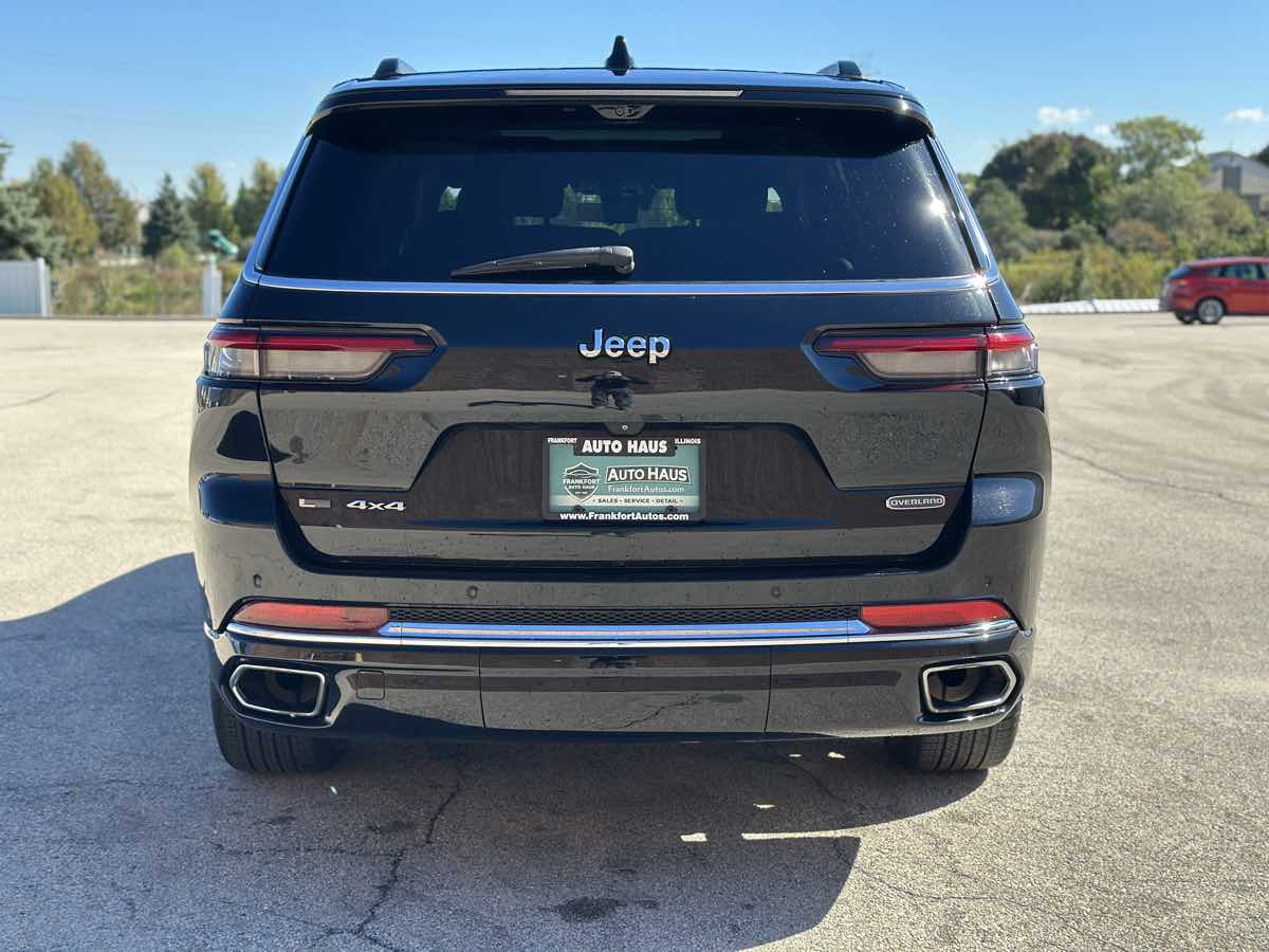 Photo 5 of this Jeep Grand Cherokee L