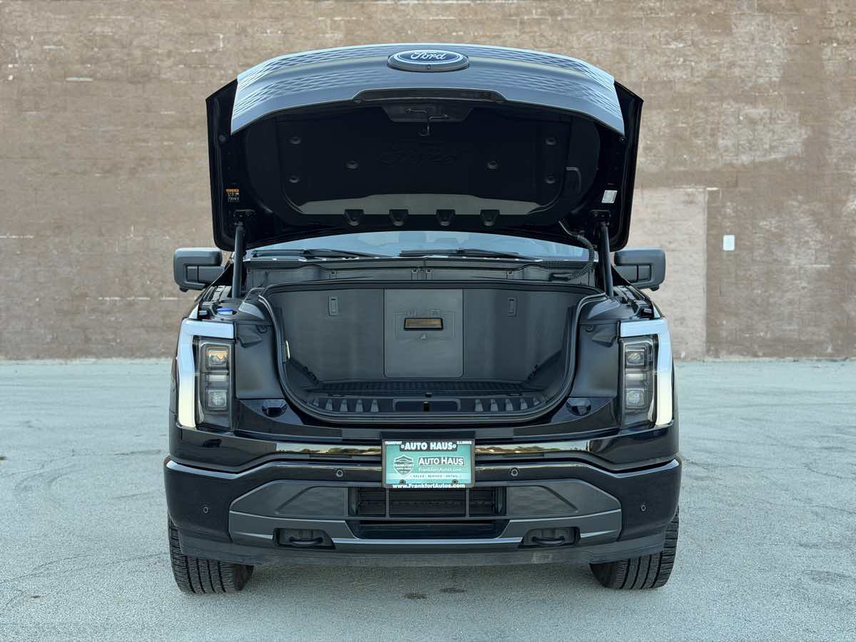 Photo 6 of this Ford F-150 Lightning