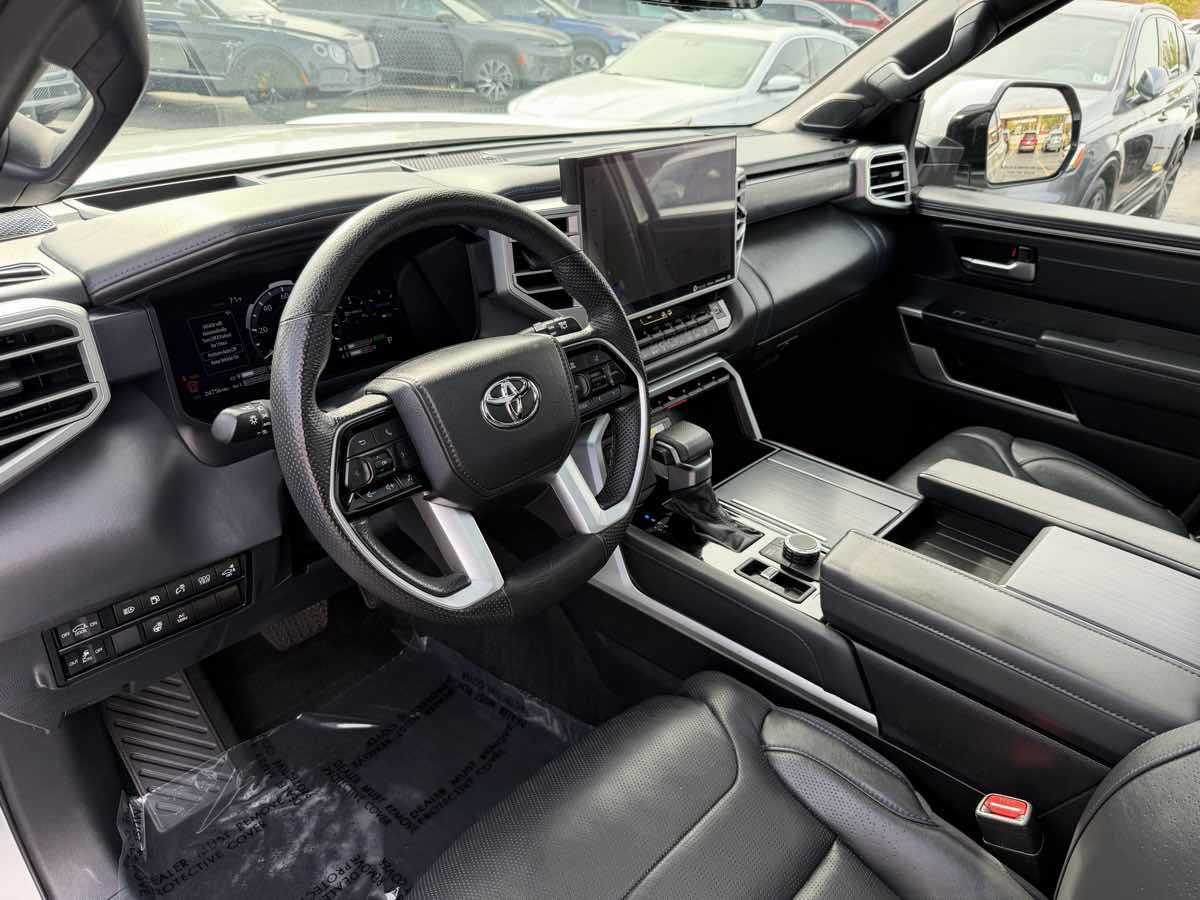 Photo 10 of this Toyota Sequoia