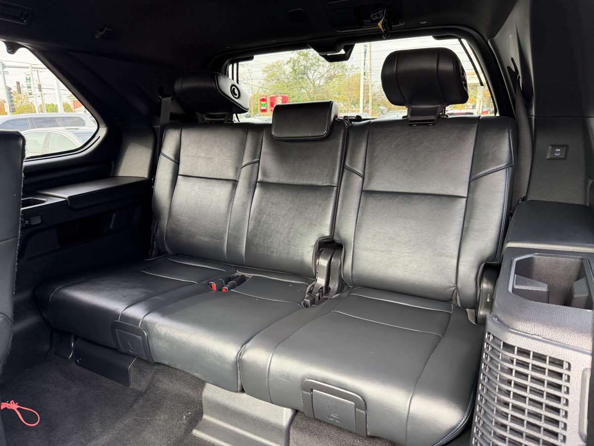 Photo 13 of this Toyota Sequoia