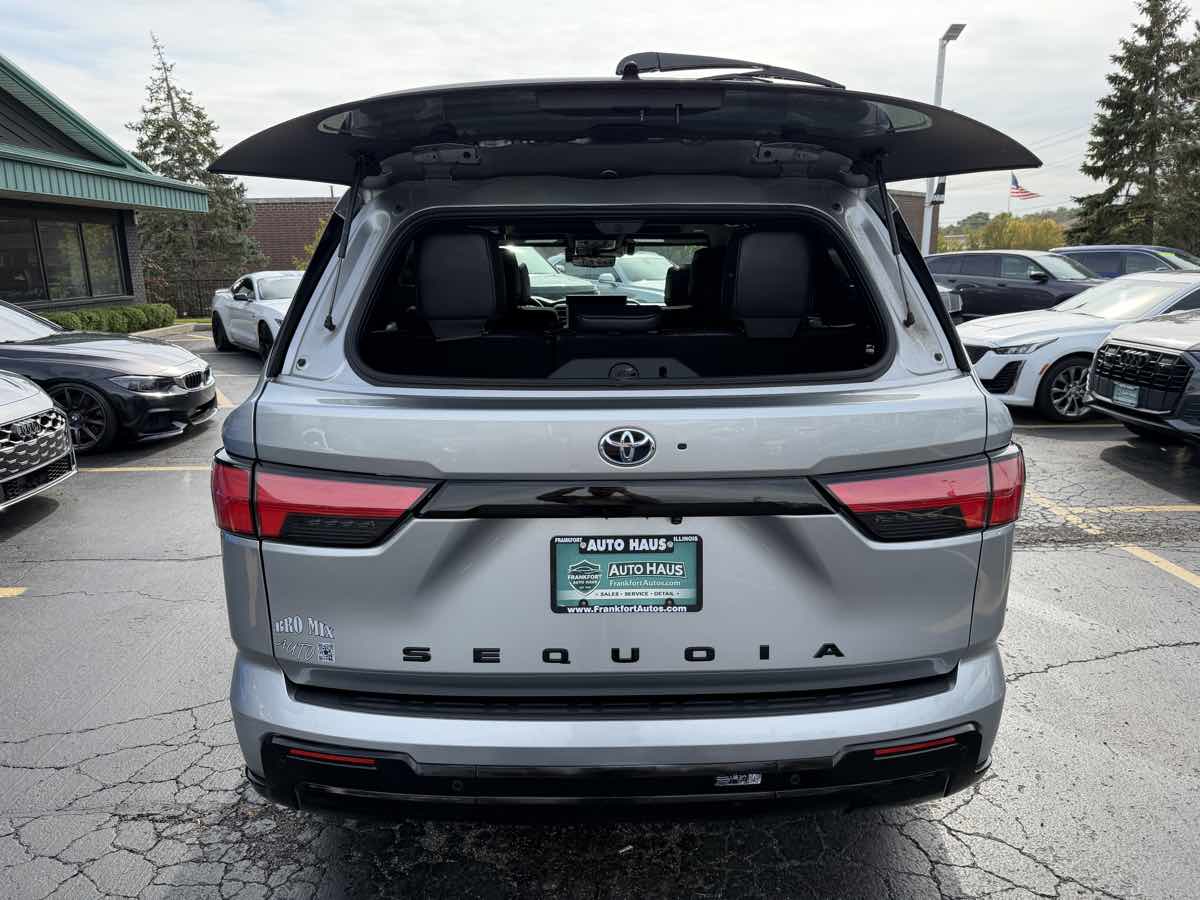 Photo 21 of this Toyota Sequoia