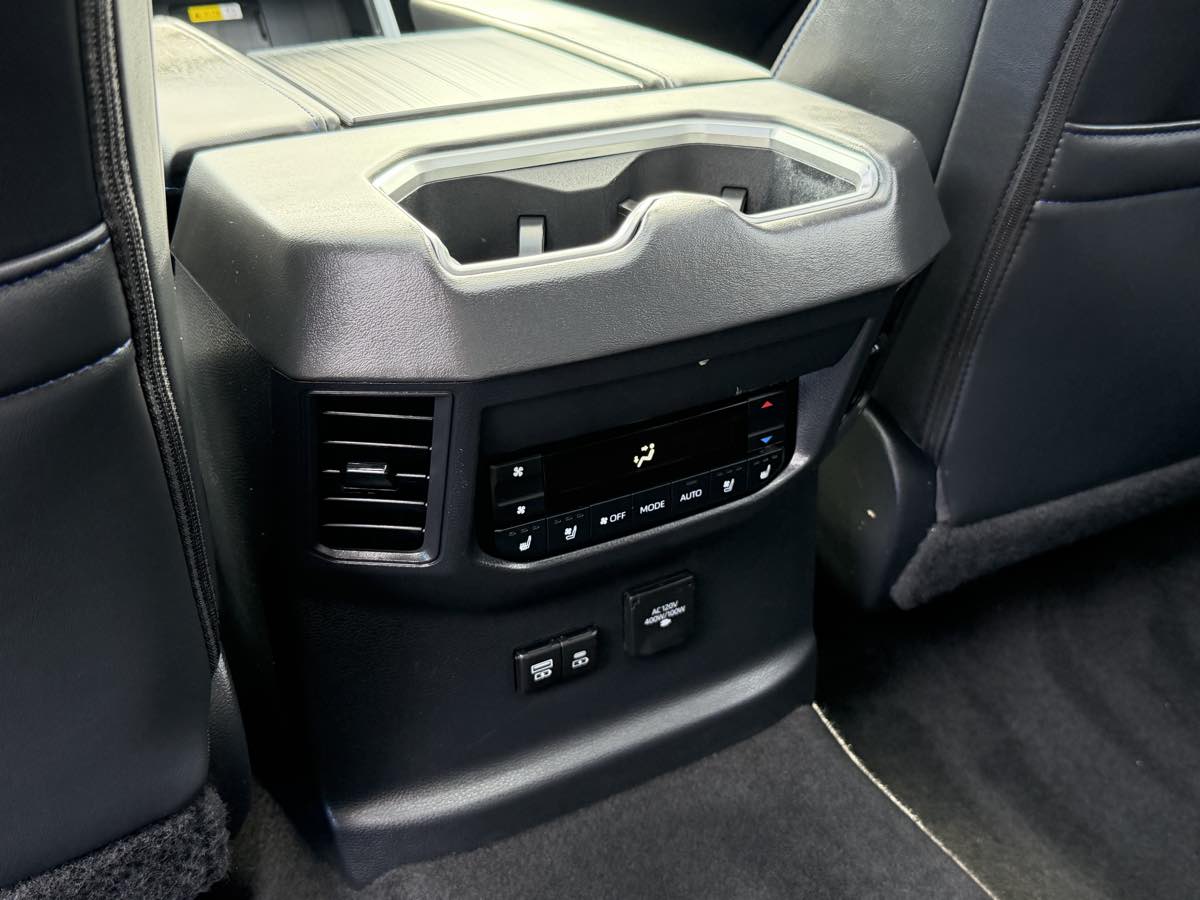 Photo 32 of this Toyota Sequoia