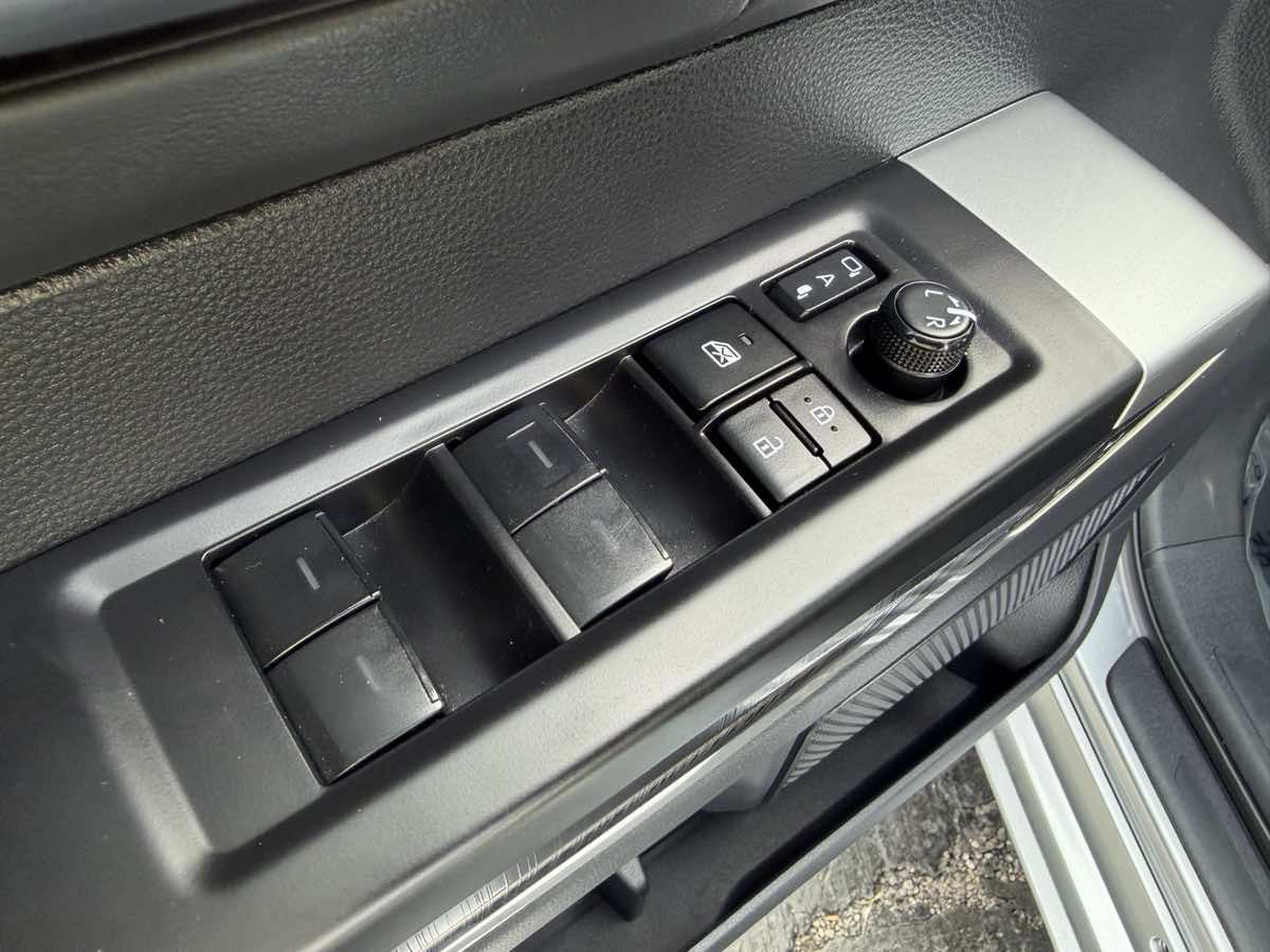 Photo 36 of this Toyota Sequoia