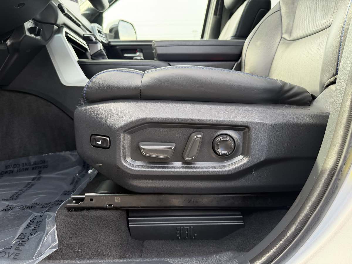 Photo 37 of this Toyota Sequoia