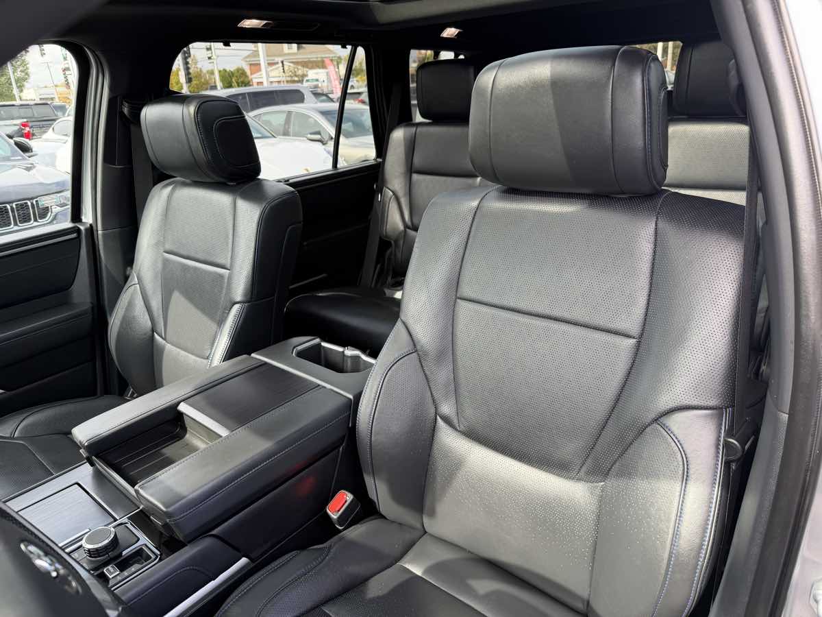 Photo 40 of this Toyota Sequoia