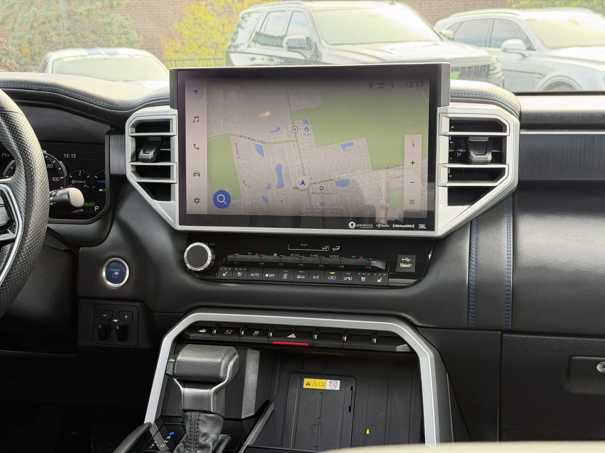 Photo 46 of this Toyota Sequoia