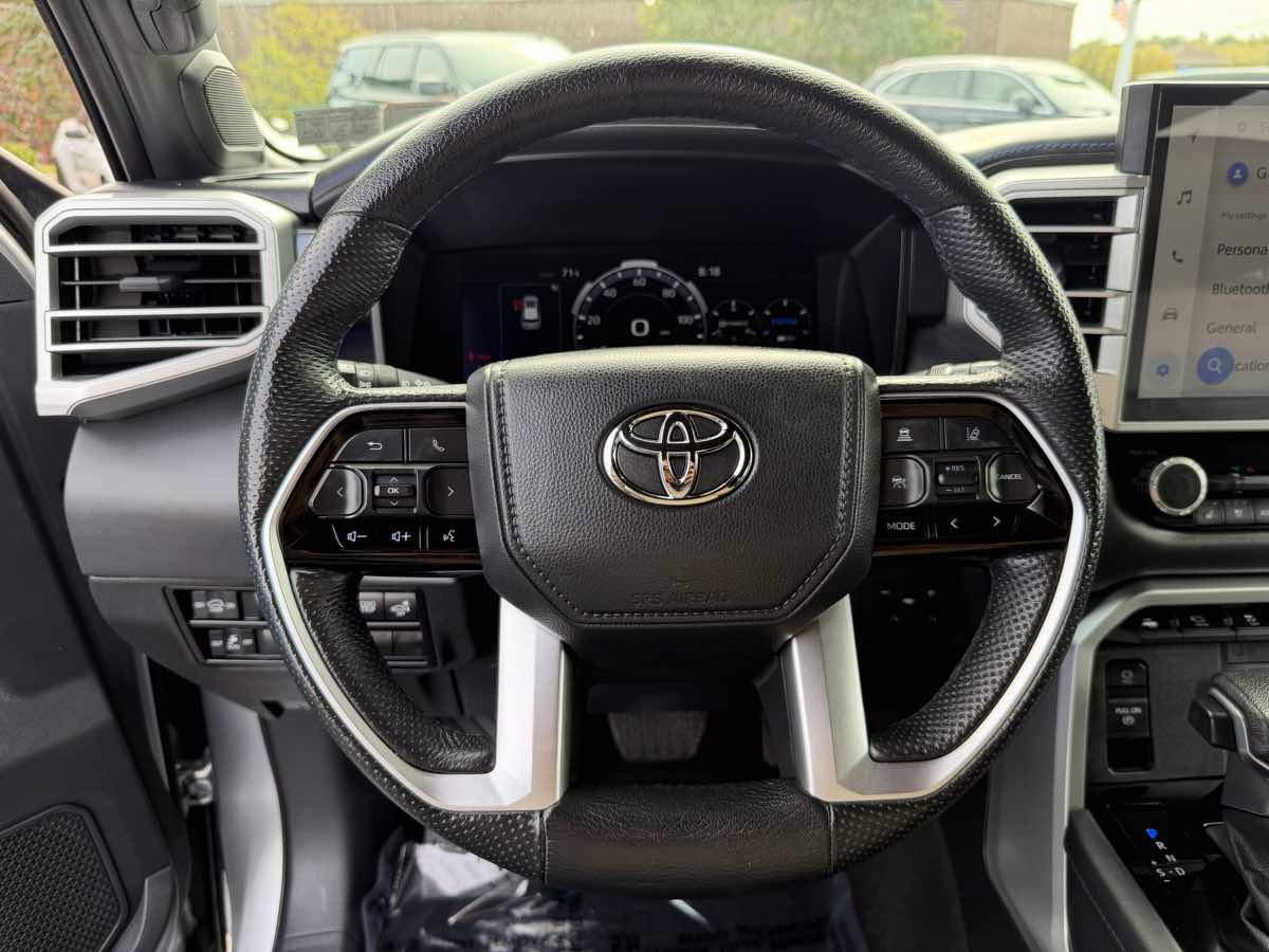 Photo 59 of this Toyota Sequoia