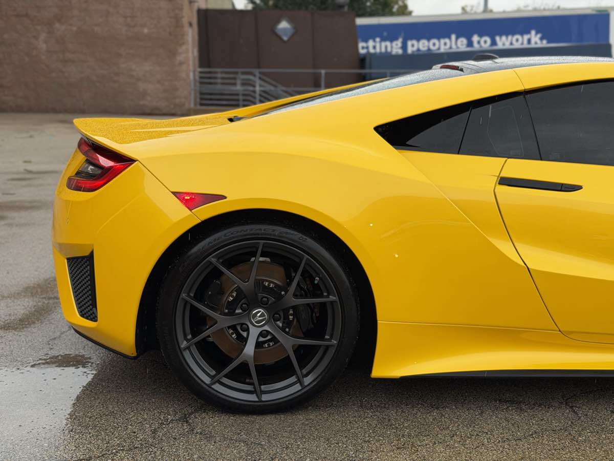 Photo 14 of this Acura NSX