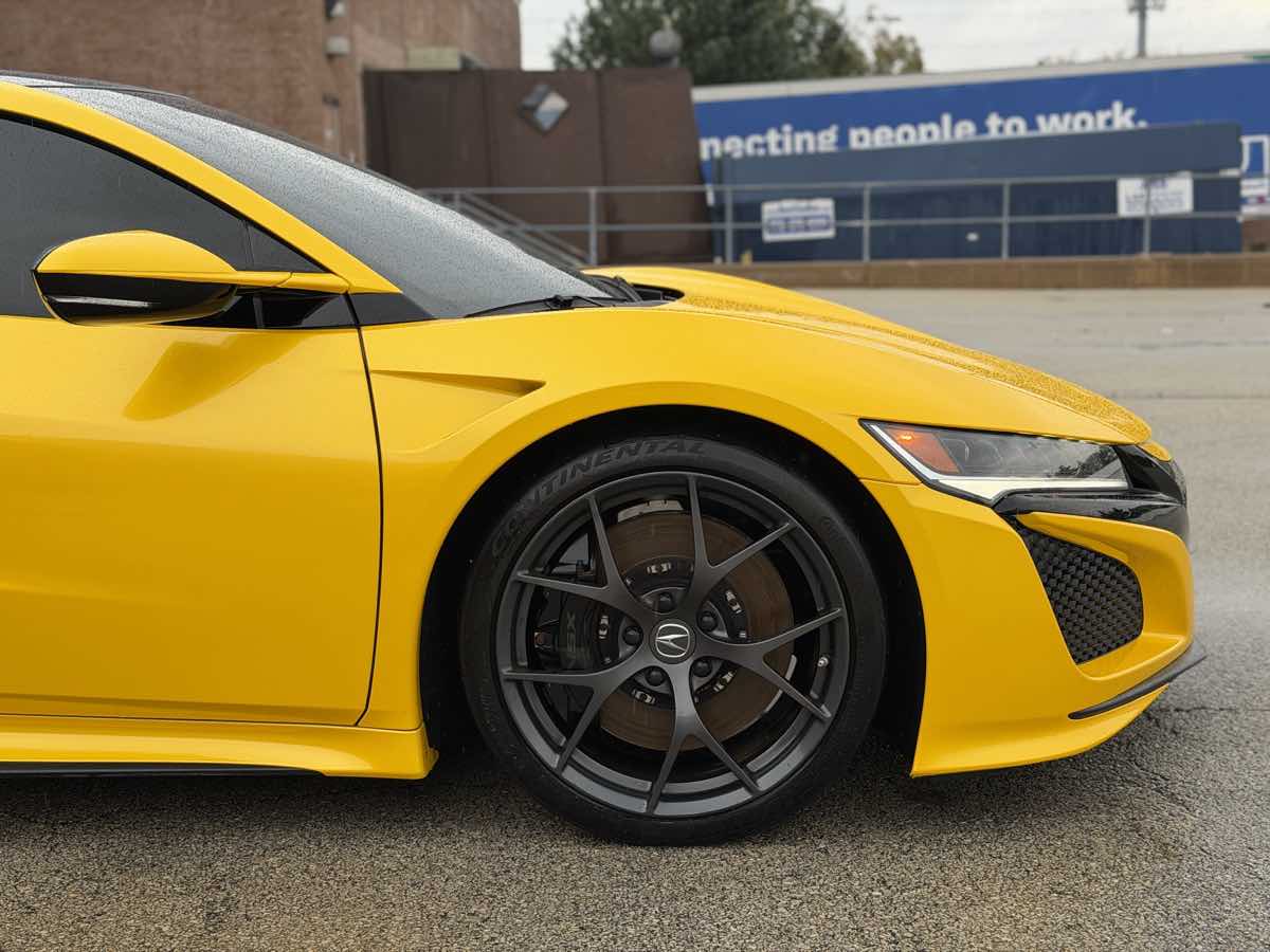 Photo 16 of this Acura NSX