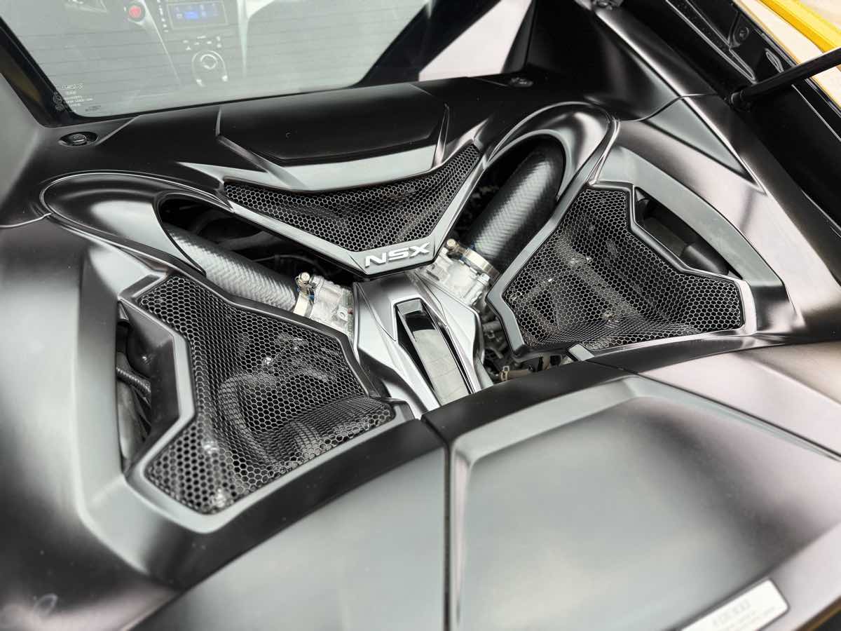 Photo 24 of this Acura NSX