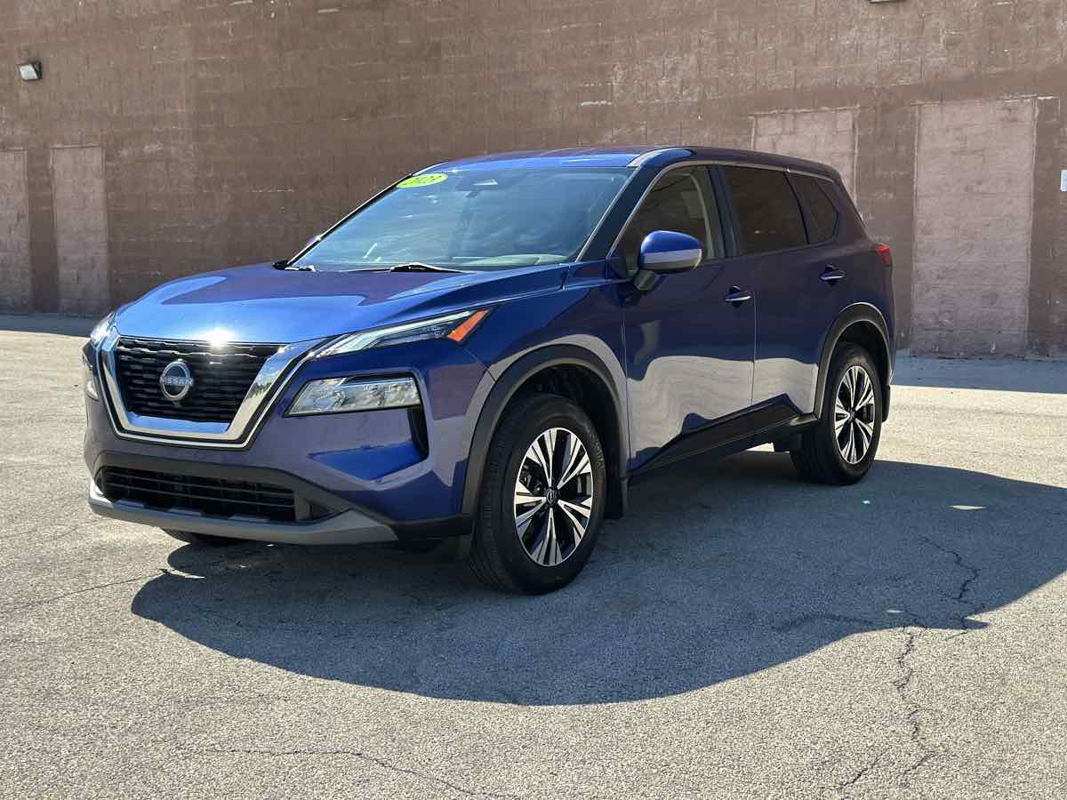 Photo 5 of this Nissan Rogue
