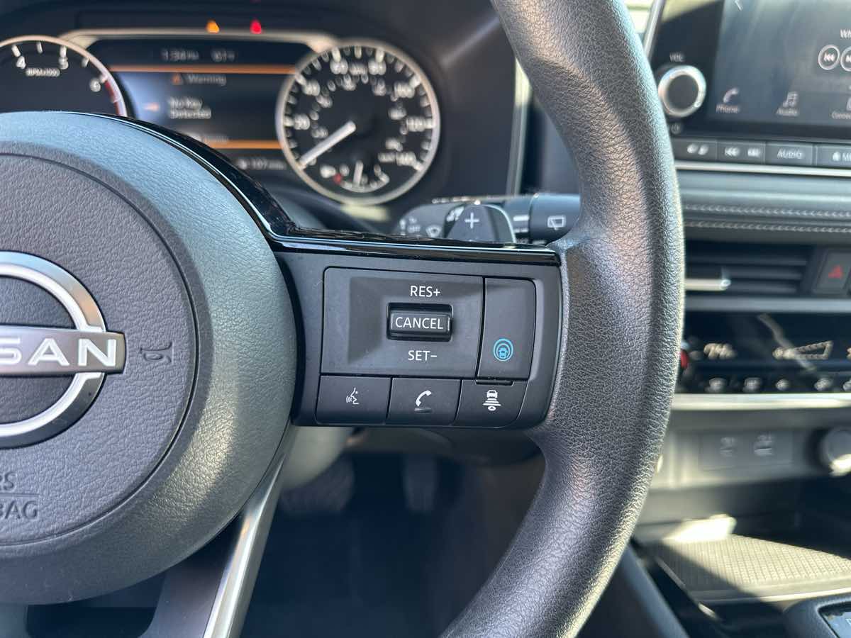 Photo 23 of this Nissan Rogue