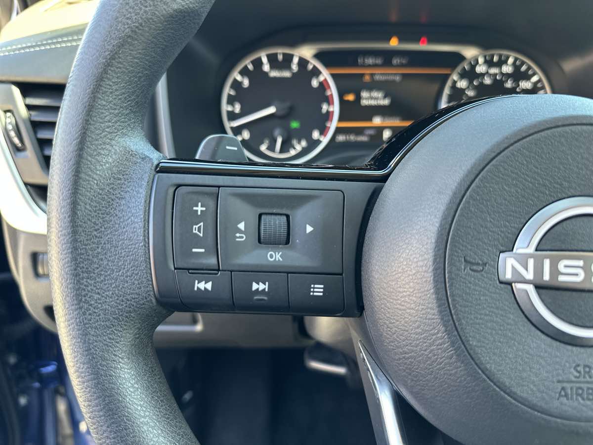 Photo 24 of this Nissan Rogue
