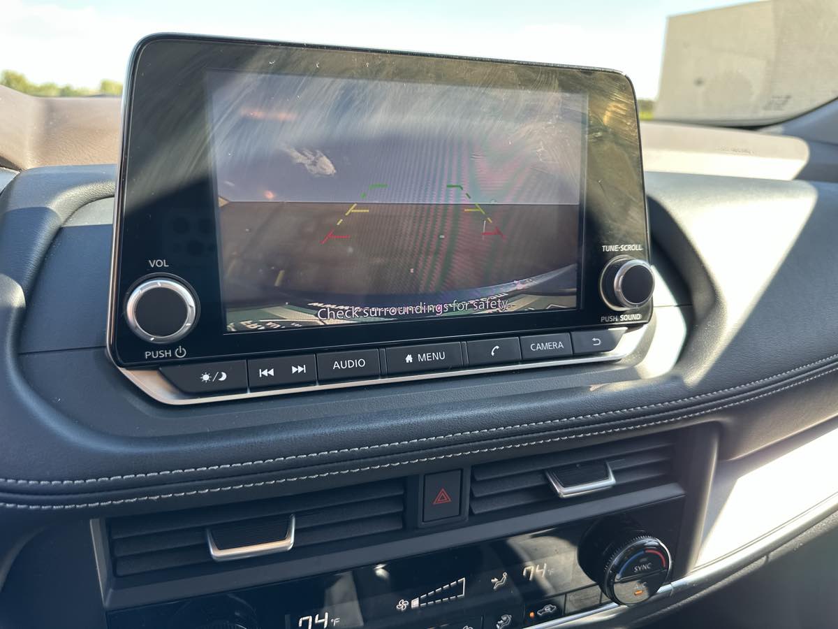 Photo 29 of this Nissan Rogue