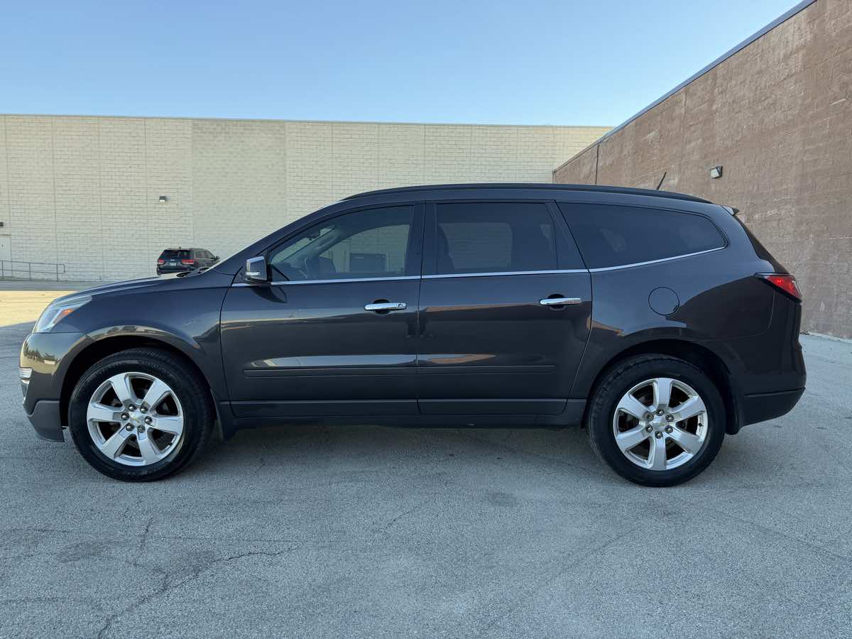 Photo 6 of this Chevrolet Traverse