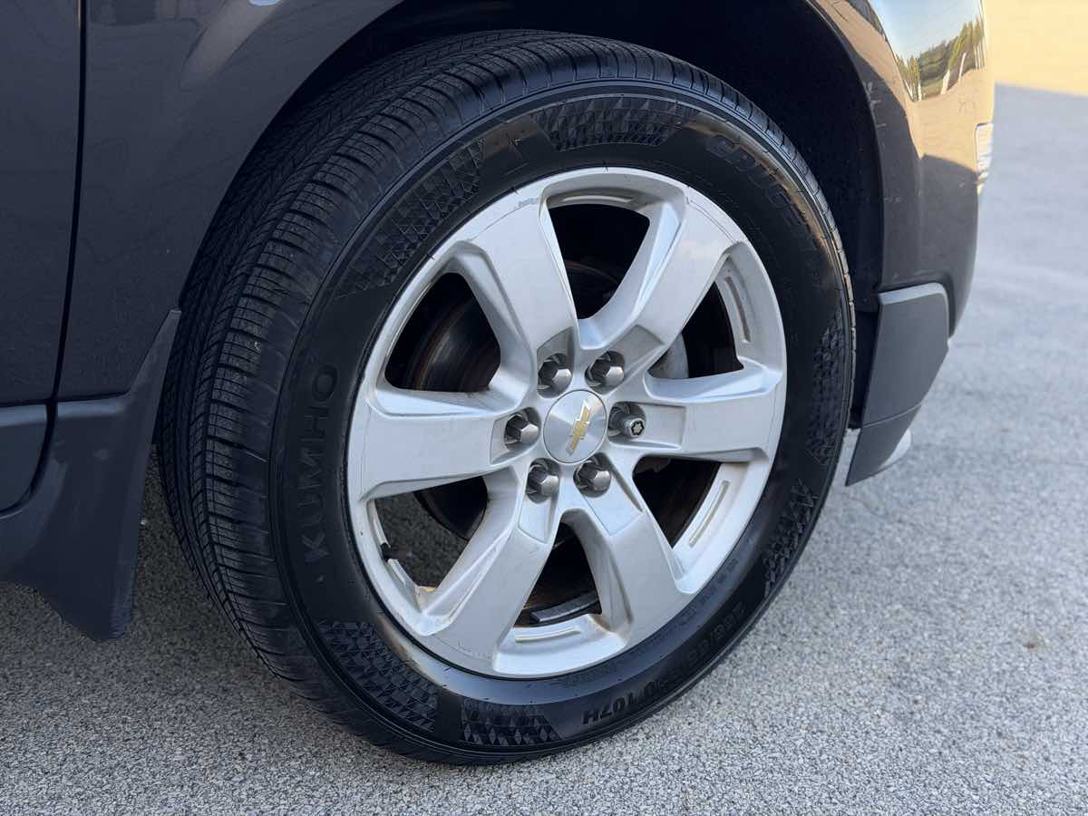 Photo 11 of this Chevrolet Traverse