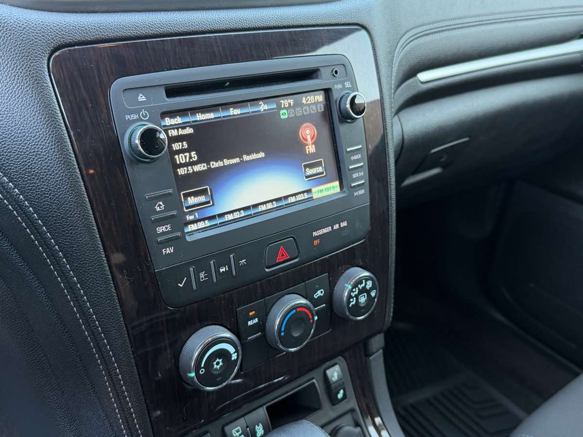 Photo 20 of this Chevrolet Traverse