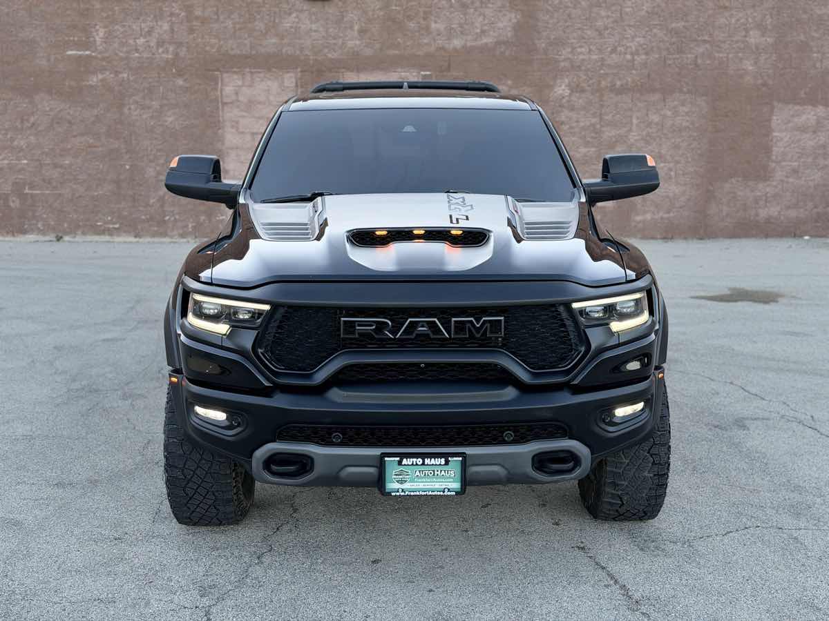 Photo 3 of this Ram 1500