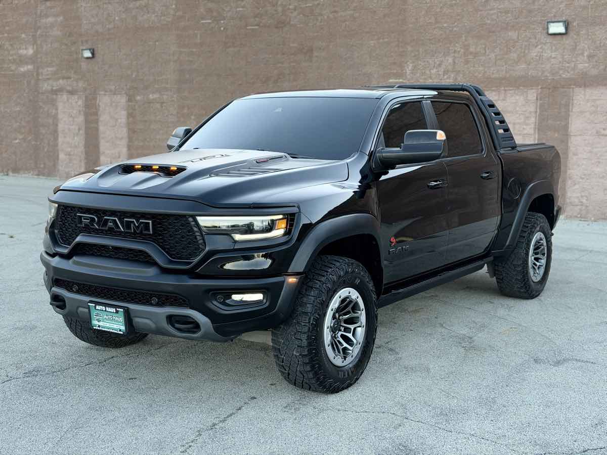 Photo 4 of this Ram 1500