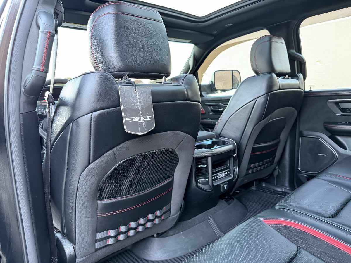 Photo 33 of this Ram 1500