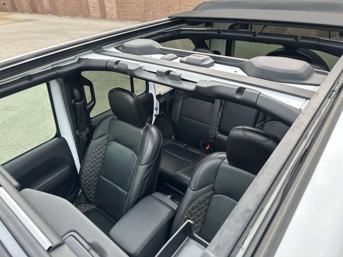 Photo 3 of this Jeep Wrangler 4xe
